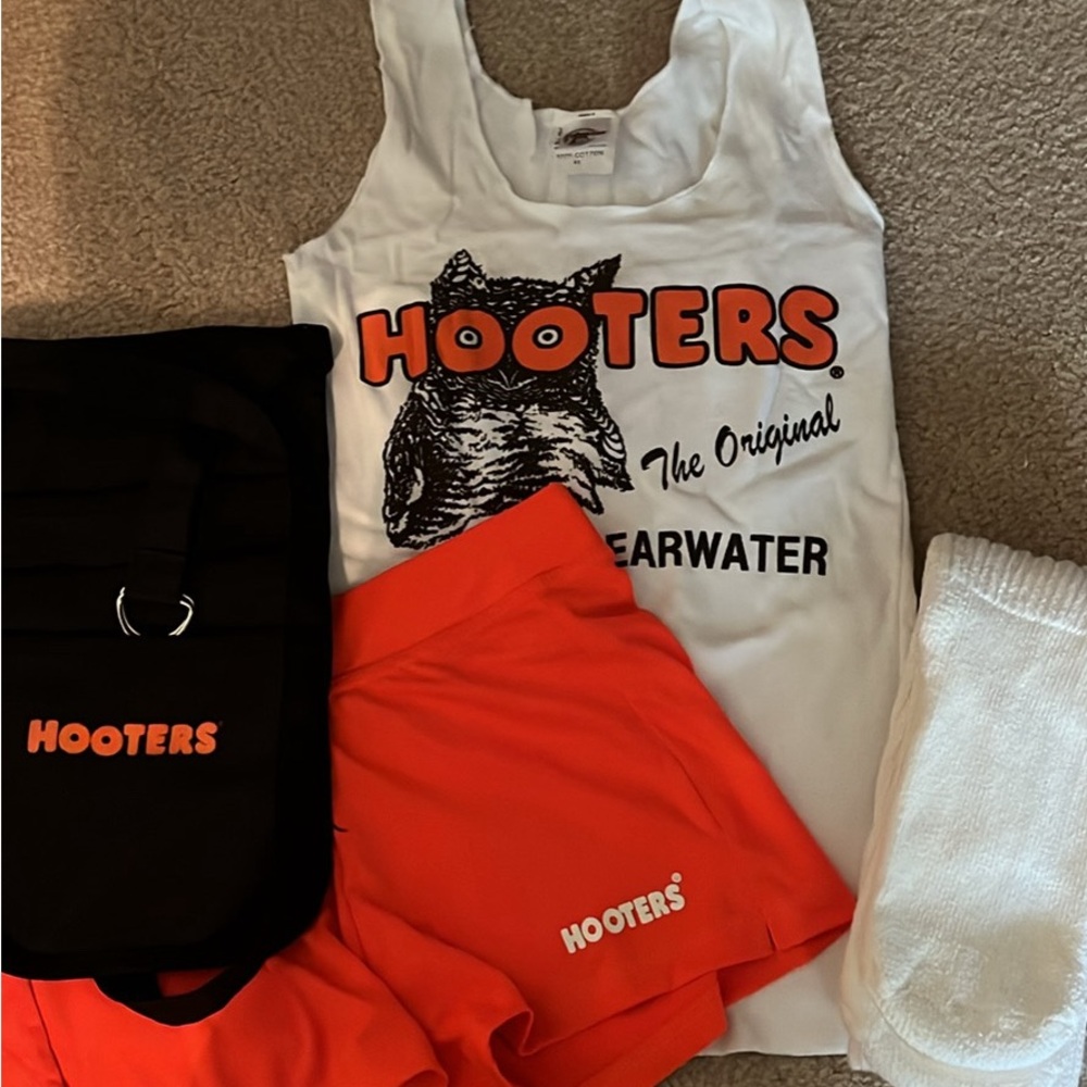 New Hooters Uniform